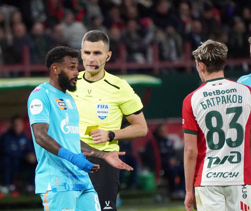 Локомотив сорвал чемпионство Зенита?