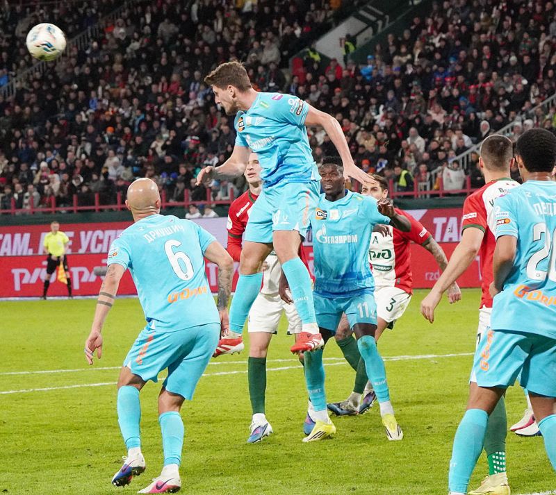 Локомотив сорвал чемпионство Зенита?