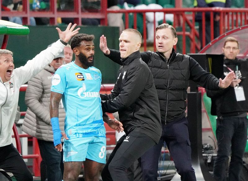 Локомотив сорвал чемпионство Зенита?