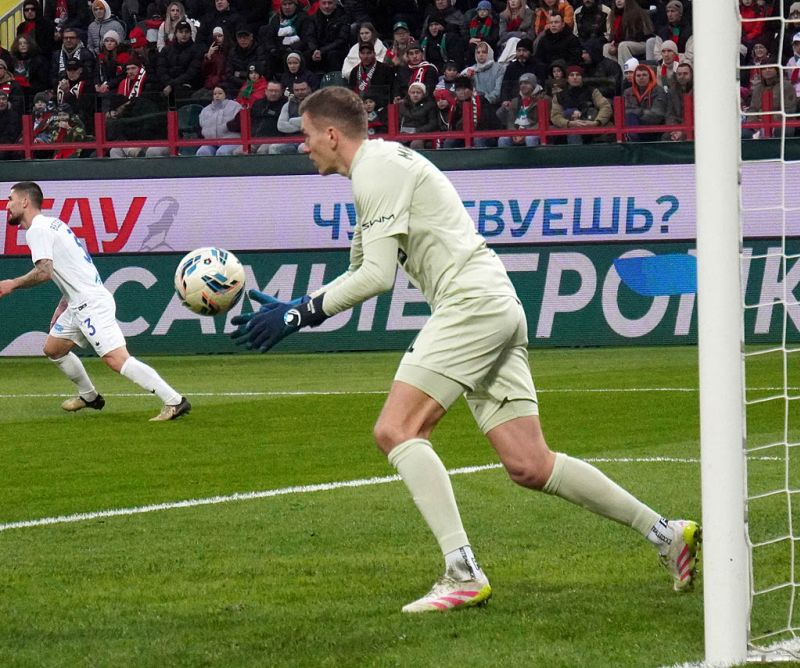 Вратарь «Локомотива» Митрюшкин признан лучшим игроком матча против ЦСКА