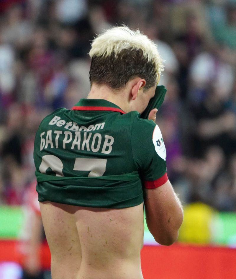 Батраков готов играть с «Барселоной» и «ПСЖ» - президент «Галатасарая»